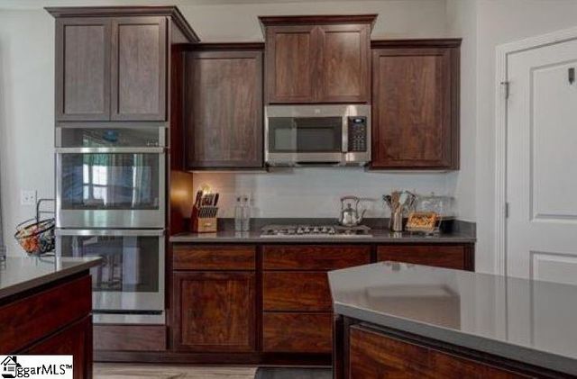 4002 Hometown Way, Boiling Springs, SC 29316