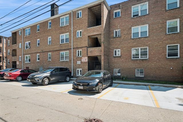 524 Michigan Avenue 2S, Evanston, IL 60202