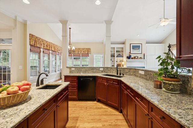 728 Legends Crest Dr, Franklin, TN 37069