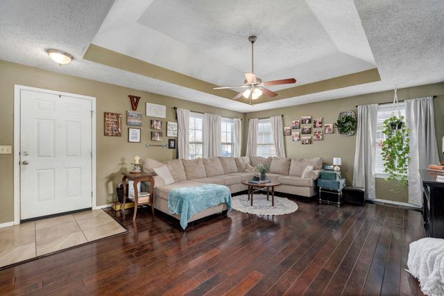 651 S Mahn Avenue, Springfield, MO 65802