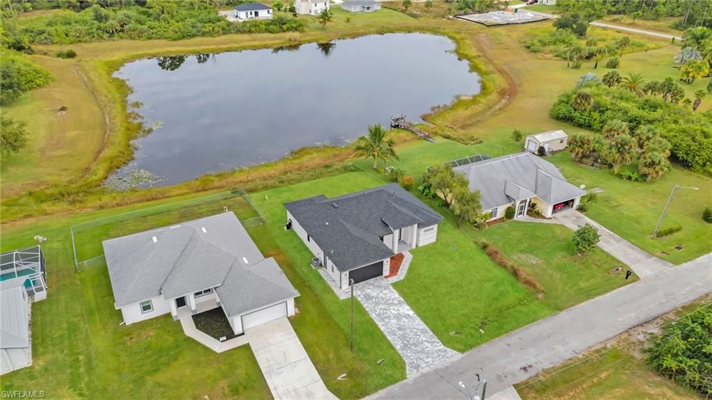 743 Chestnut ST E, LEHIGH ACRES, FL 33974 — photo 2