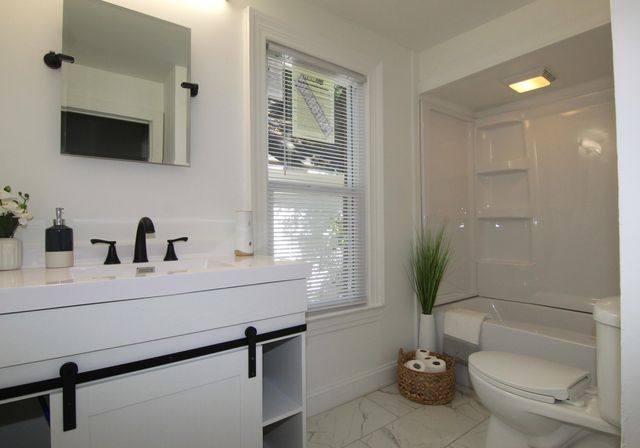 914 Chicago Avenue, Kalamazoo Twp, MI 49048