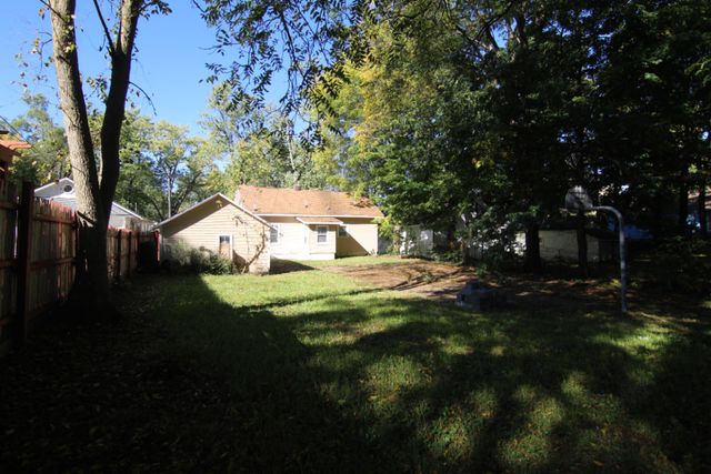 914 Chicago Avenue, Kalamazoo Twp, MI 49048