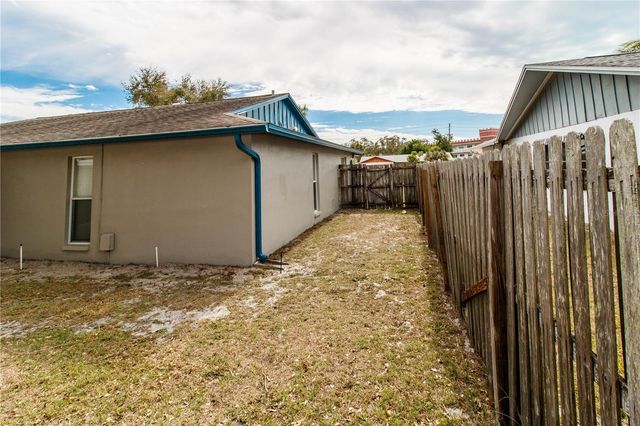 2342 WILLOW TREE TRAIL, Clearwater, FL 33763