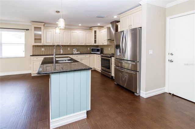 2342 WILLOW TREE TRAIL, Clearwater, FL 33763