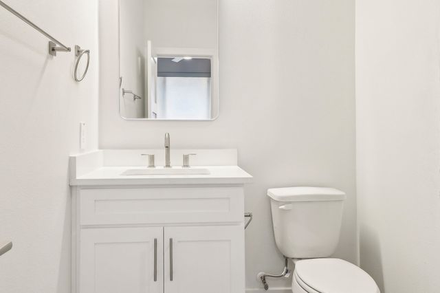 2524 Havenhurst Street 105, Farmers Branch, TX 75234