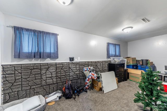 3629 Rocky Ford Avenue, Manhattan, KS 66502
