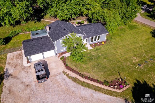 3629 Rocky Ford Avenue, Manhattan, KS 66502