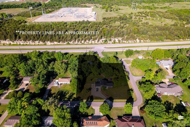 3629 Rocky Ford Avenue, Manhattan, KS 66502