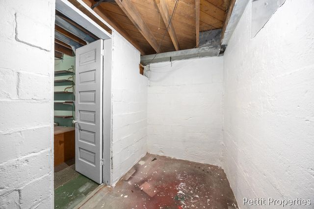 1303 Griswold Street, Grand Rapids, MI 49507