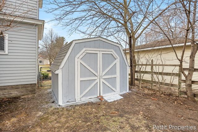 1303 Griswold Street, Grand Rapids, MI 49507