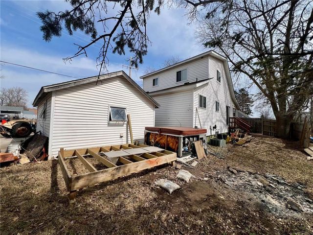504 Phipps Avenue, Rice Lake, WI 54868