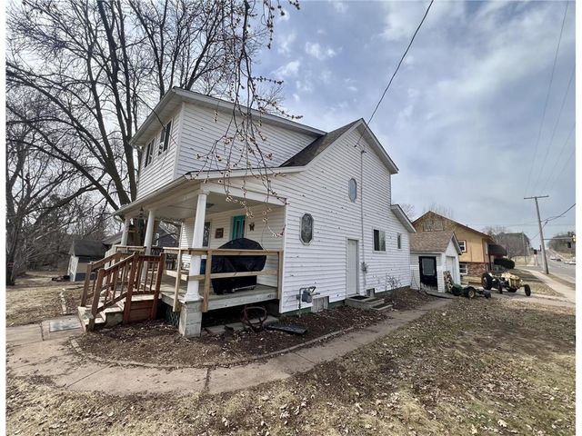 504 Phipps Avenue, Rice Lake, WI 54868