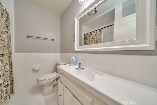 5019 Fanwood, Lakewood, CA 90713