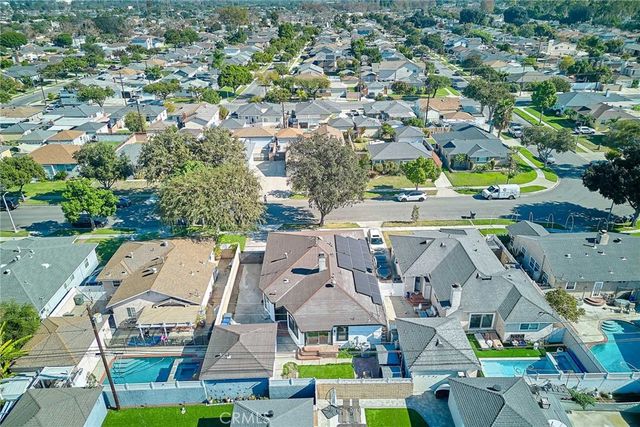 5019 Fanwood, Lakewood, CA 90713