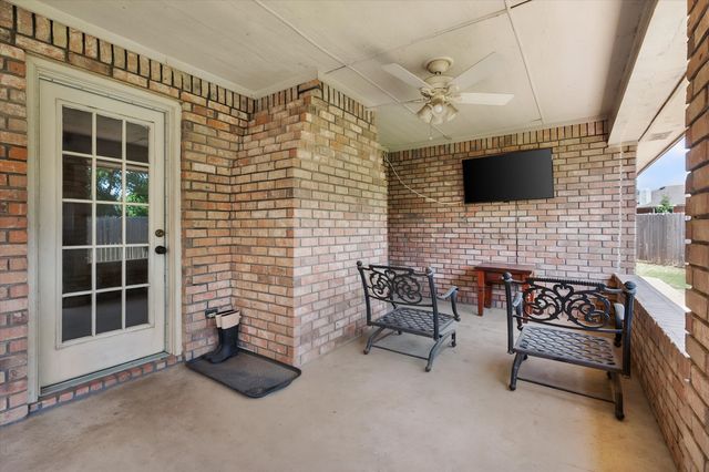 1128 Rock Ridge Drive, Burleson, TX 76028