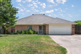 1128 Rock Ridge Drive, Burleson, TX 76028