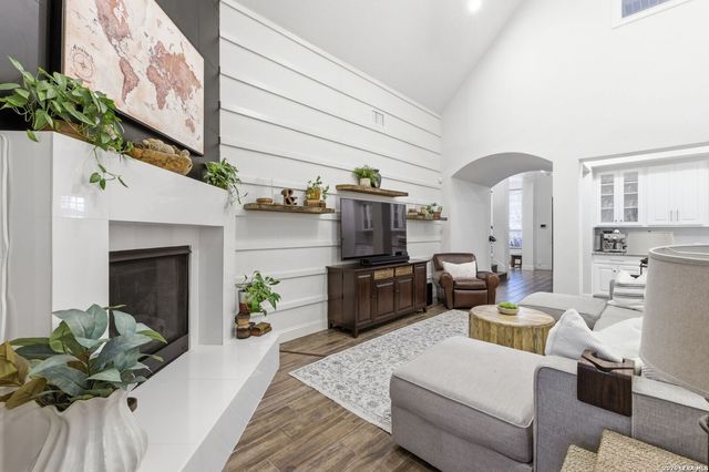 24845 Marcia View, San Antonio, TX 78261