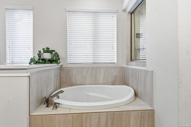 24845 Marcia View, San Antonio, TX 78261