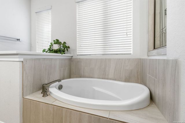 24845 Marcia View, San Antonio, TX 78261