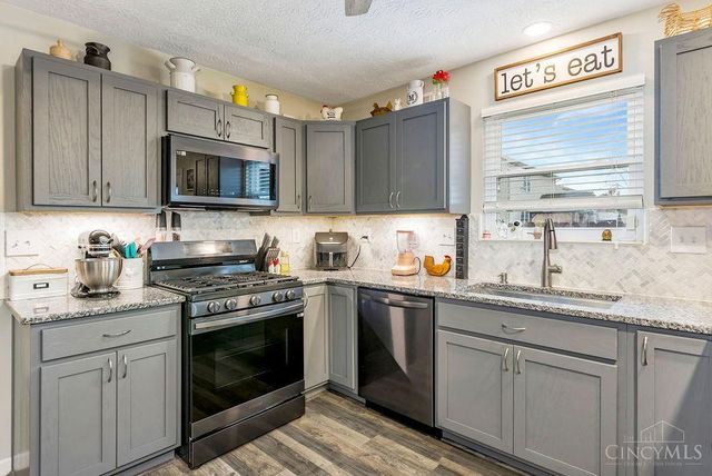 200 Greenwood Lane, Trenton, OH 45067