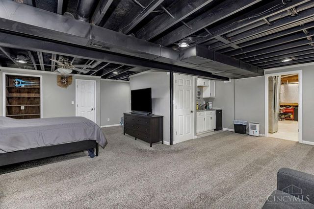 200 Greenwood Lane, Trenton, OH 45067