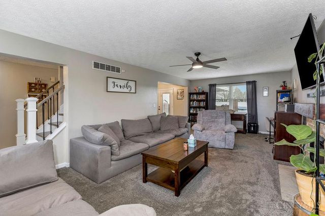 200 Greenwood Lane, Trenton, OH 45067