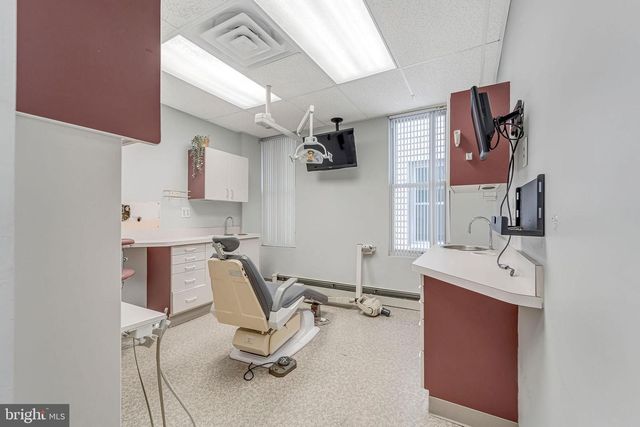 535 MONMOUTH ST, Gloucester City, NJ 08030