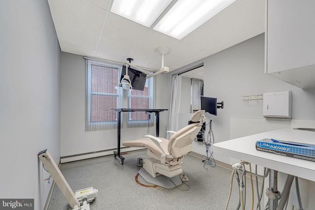 535 MONMOUTH ST, Gloucester City, NJ 08030