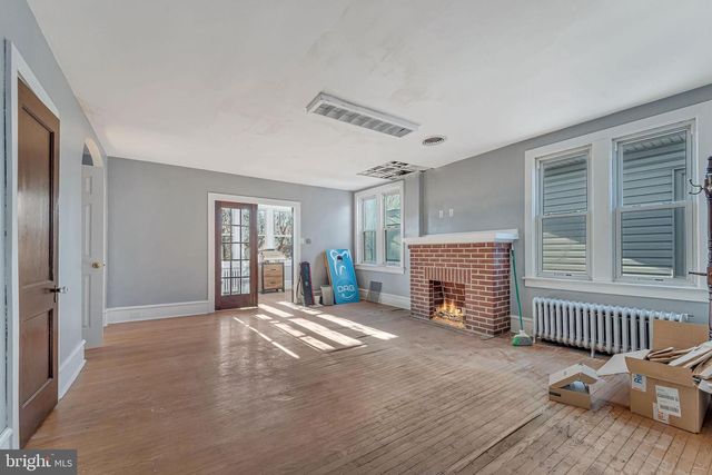 535 MONMOUTH ST, Gloucester City, NJ 08030