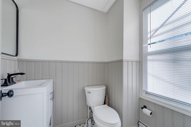 535 MONMOUTH ST, Gloucester City, NJ 08030