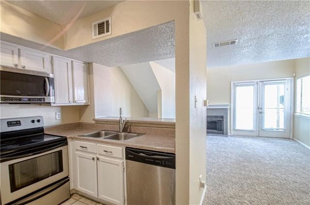 9835 Walnut Street 202, Dallas, TX 75243
