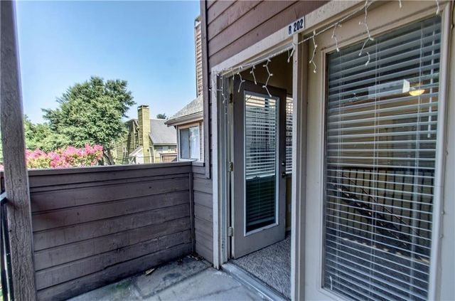 9835 Walnut Street 202, Dallas, TX 75243
