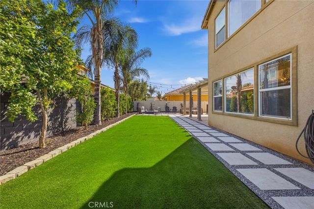 35028 Orchard Crest Court, Winchester, CA 92596