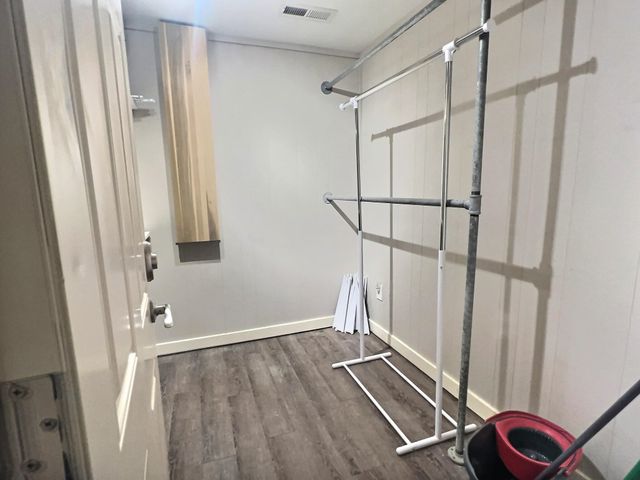 327 N Willow Dr, Derby, KS 67037