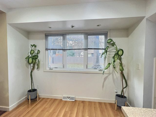 327 N Willow Dr, Derby, KS 67037