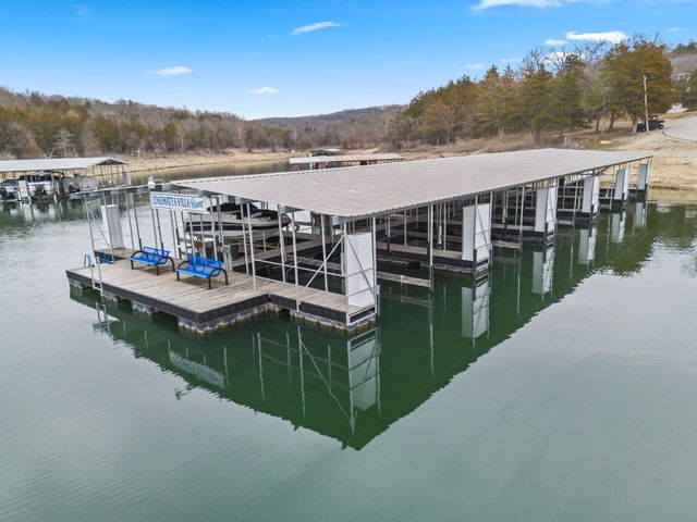 88 Deep Water Circle, Reeds Spring, MO 65737