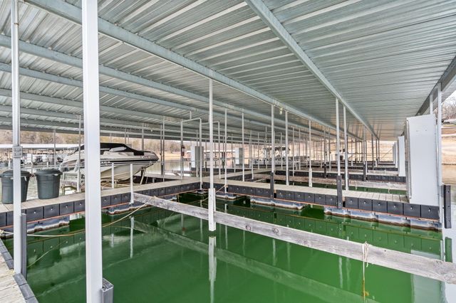 88 Deep Water Circle, Reeds Spring, MO 65737