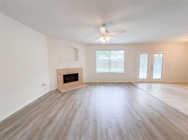 11918 Sonora Springs Drive, Tomball, TX 77375