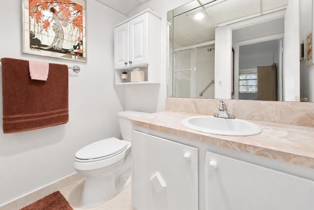 21 Flanders A, Delray Beach, FL 33484