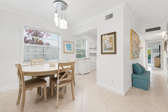 21 Flanders A, Delray Beach, FL 33484