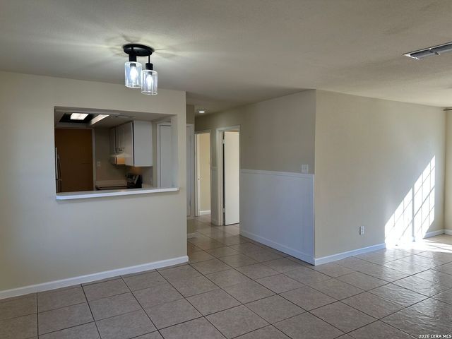 605 Oak Park Dr Unit 605, Boerne, TX 78006