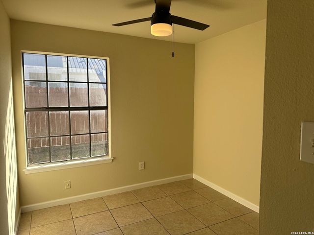 605 Oak Park Dr Unit 605, Boerne, TX 78006