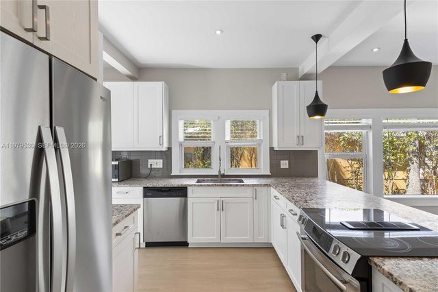 2434 SW 15th St, Miami, FL 33145