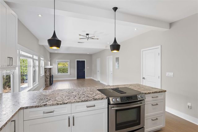 2434 SW 15th St, Miami, FL 33145