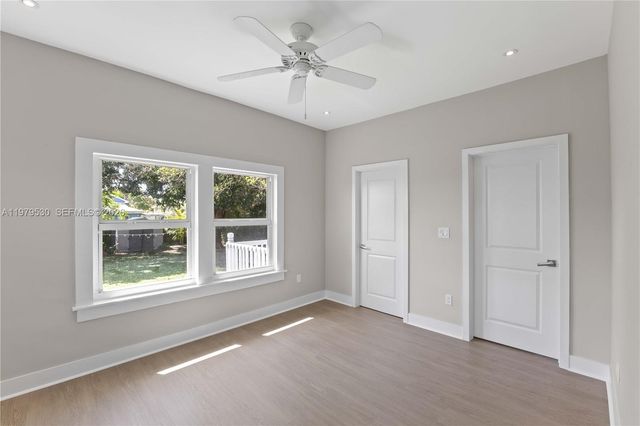 2434 SW 15th St, Miami, FL 33145