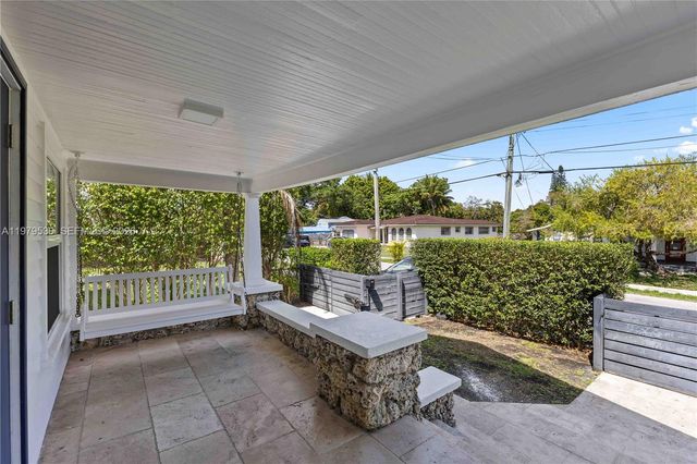 2434 SW 15th St, Miami, FL 33145