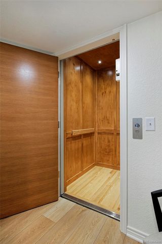 700 Windflower Drive, Longmont, CO 80504