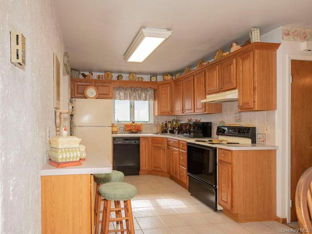 3601 Wadena Street, Seaford, NY 11783