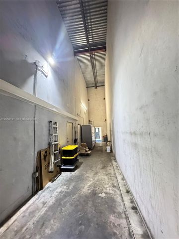 15420 SW 136th Street 3, Miami, FL 33196